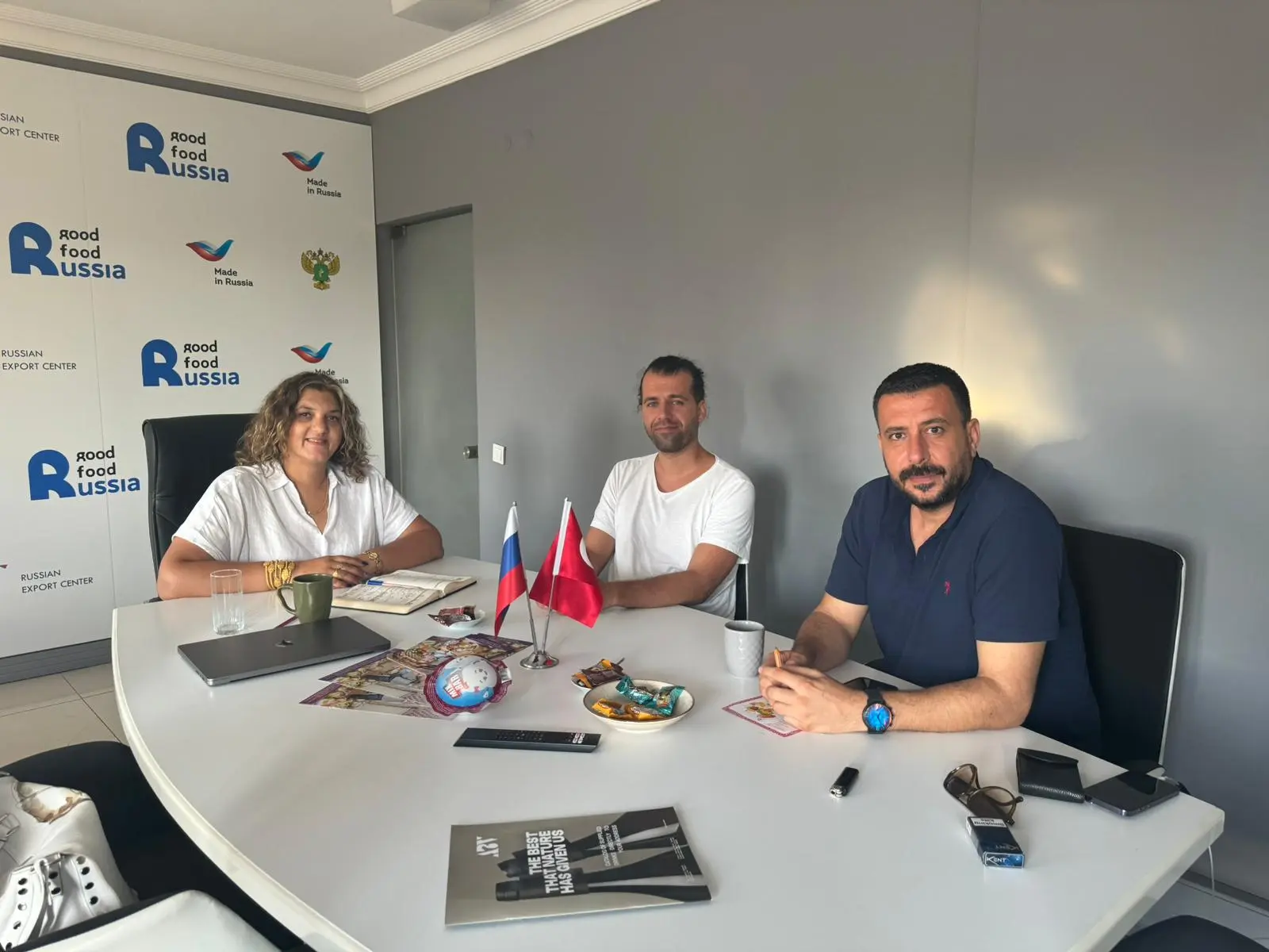 DIVA Export ekibinin iş ortaklarıyla çalışma toplantısı
